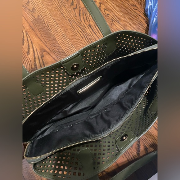 Brand new Street Level purse. - Picture 3 of 4